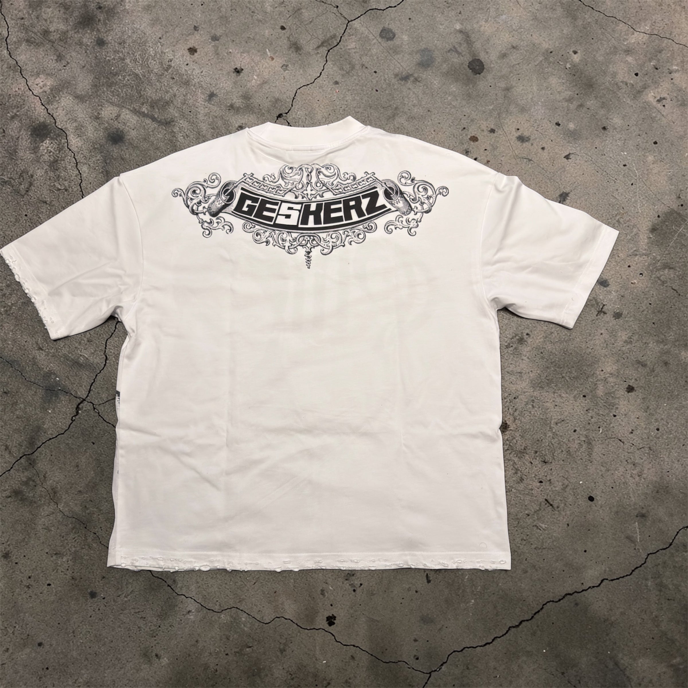 "NOIR LOTUS" TEE